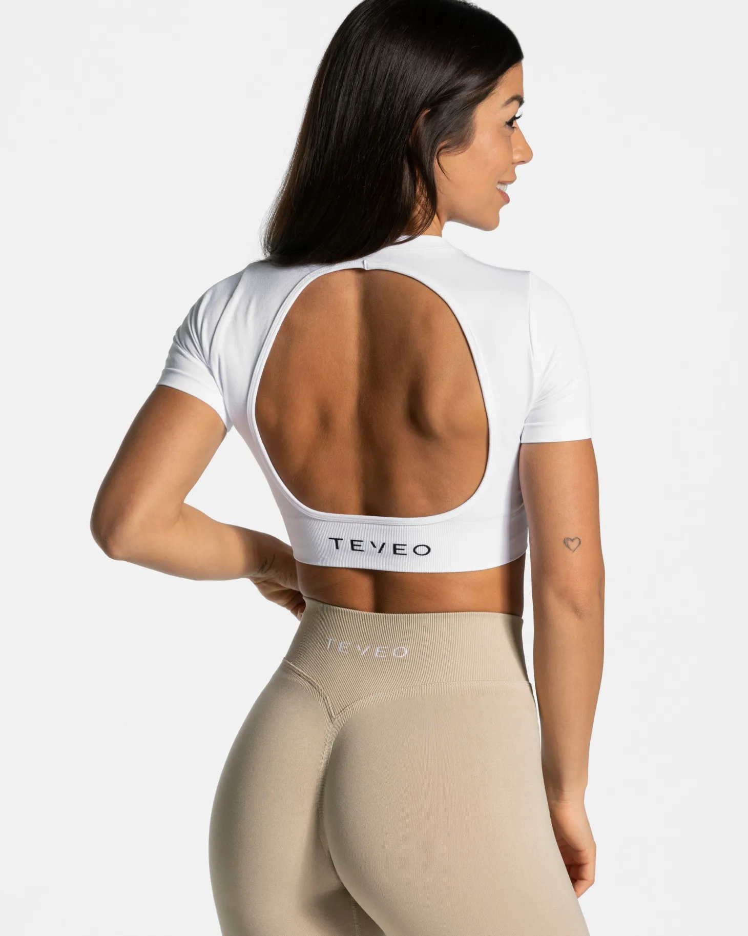 New Everyday Cut Out T-Shirt "" Damen T-shirts