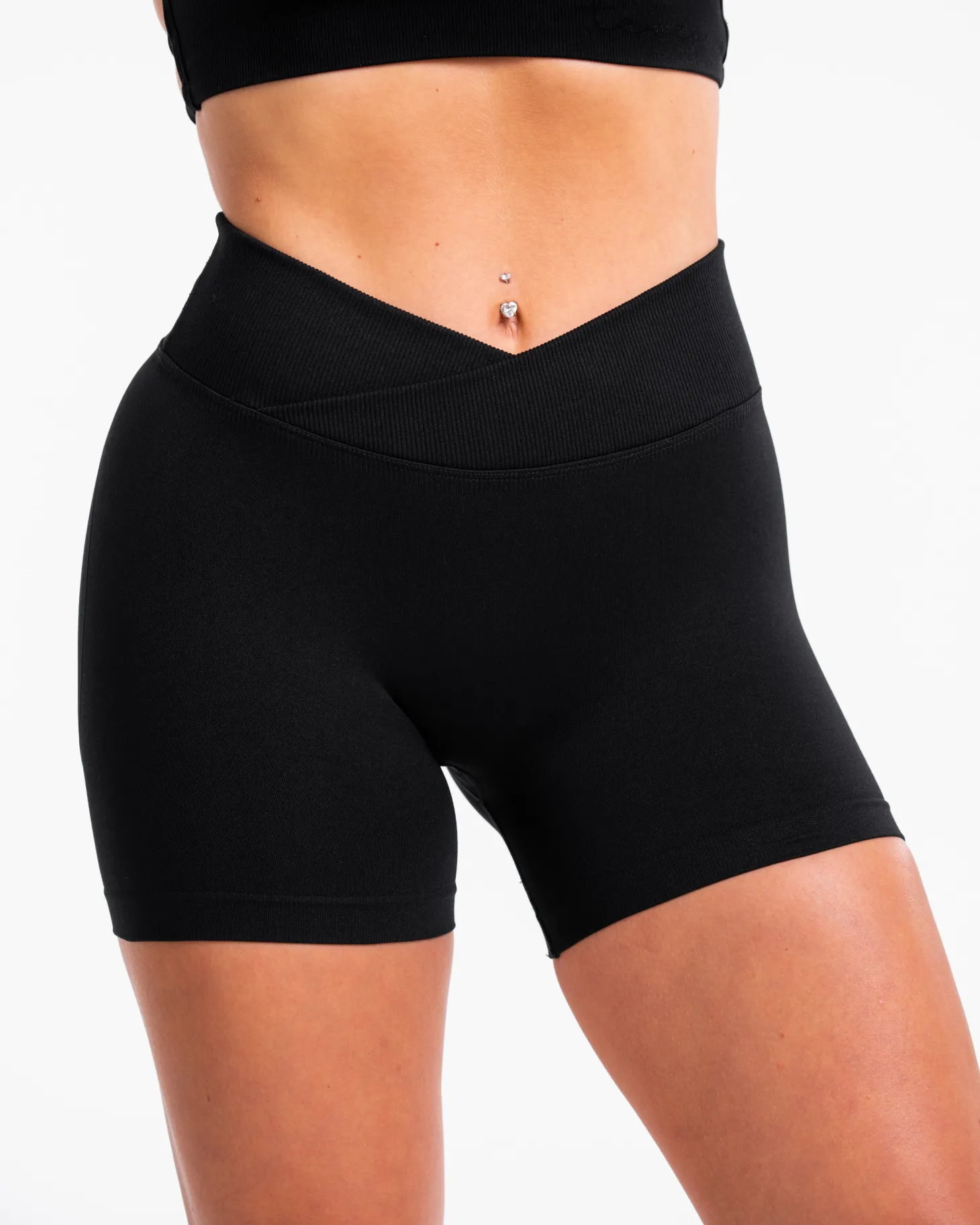 Online Fearless V-Shape Covert Scrunch Short "" Damen Shorts