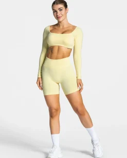 Outlet Femme Sculpt Scrunch Short